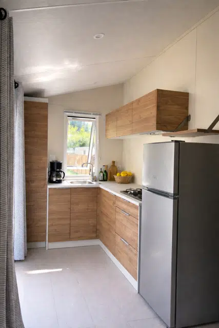 Mobil-home-1-chambre-cuisine-Camping-sous-le-moulin
