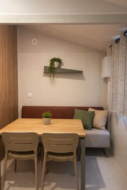 Mobil-home-1-chambre-salon-Camping-sous-le-moulin